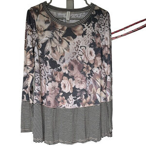 Graphic Pink and Gray Long Sleeve Blouse